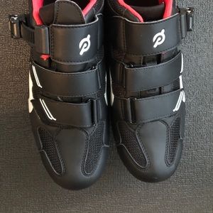 Peloton biking shoes Worn twice like new